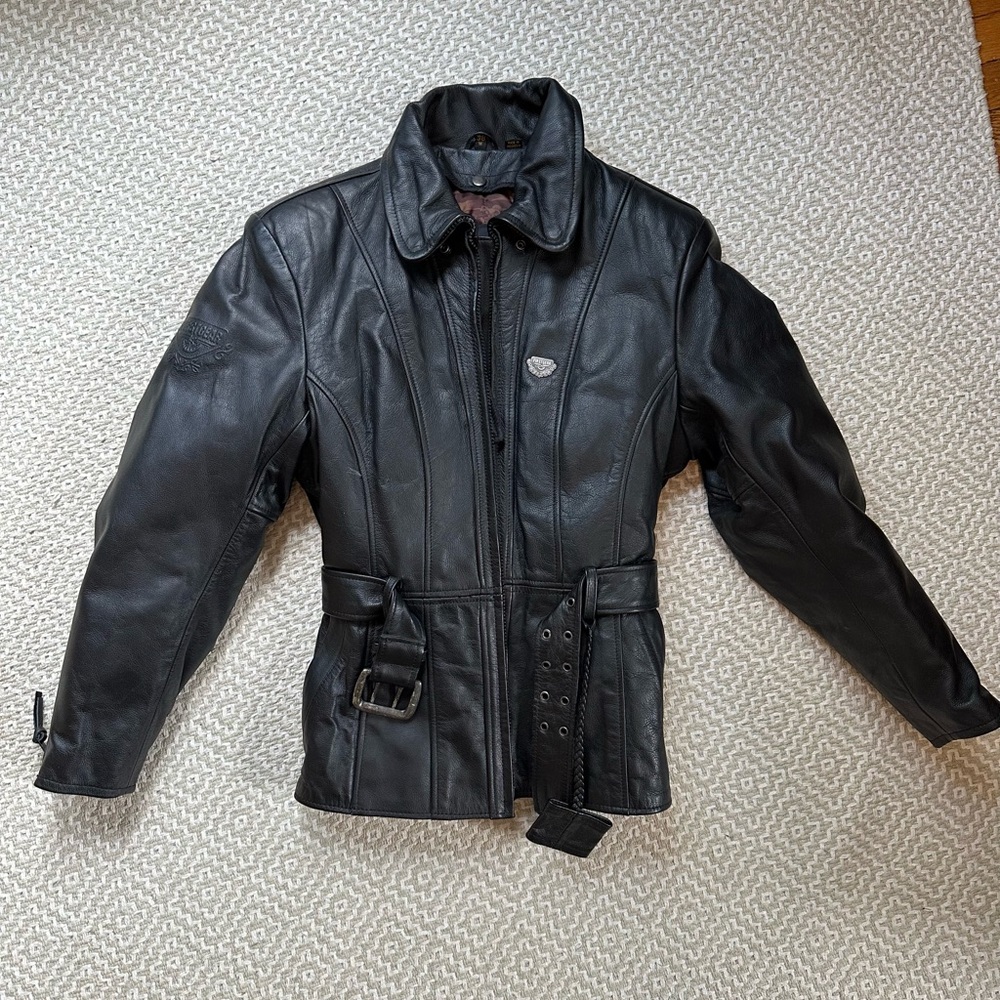 Elegant Black Leather Jacket for Women